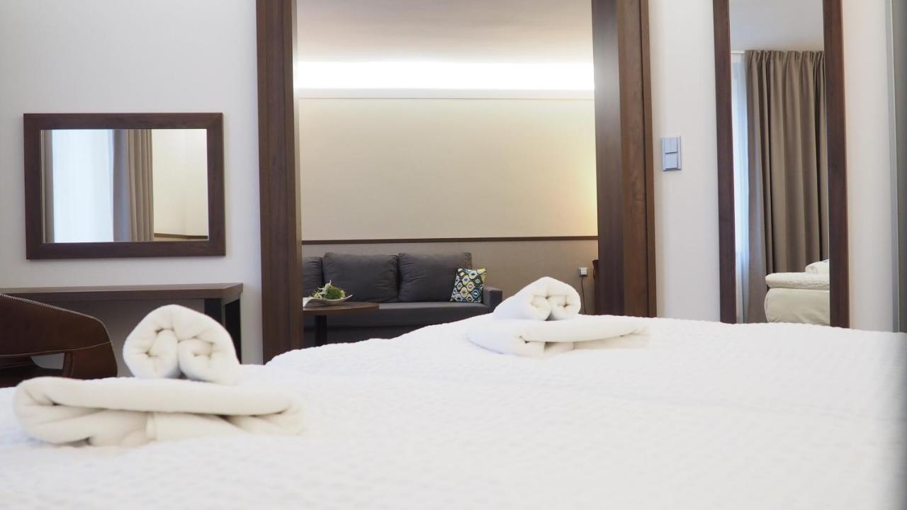 Hotel Tennis Club Prostejov Luaran gambar