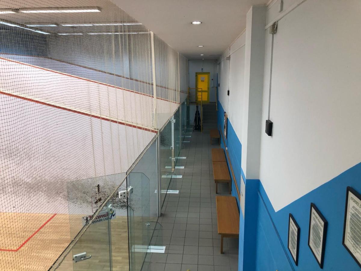 Hotel Tennis Club Prostejov Luaran gambar