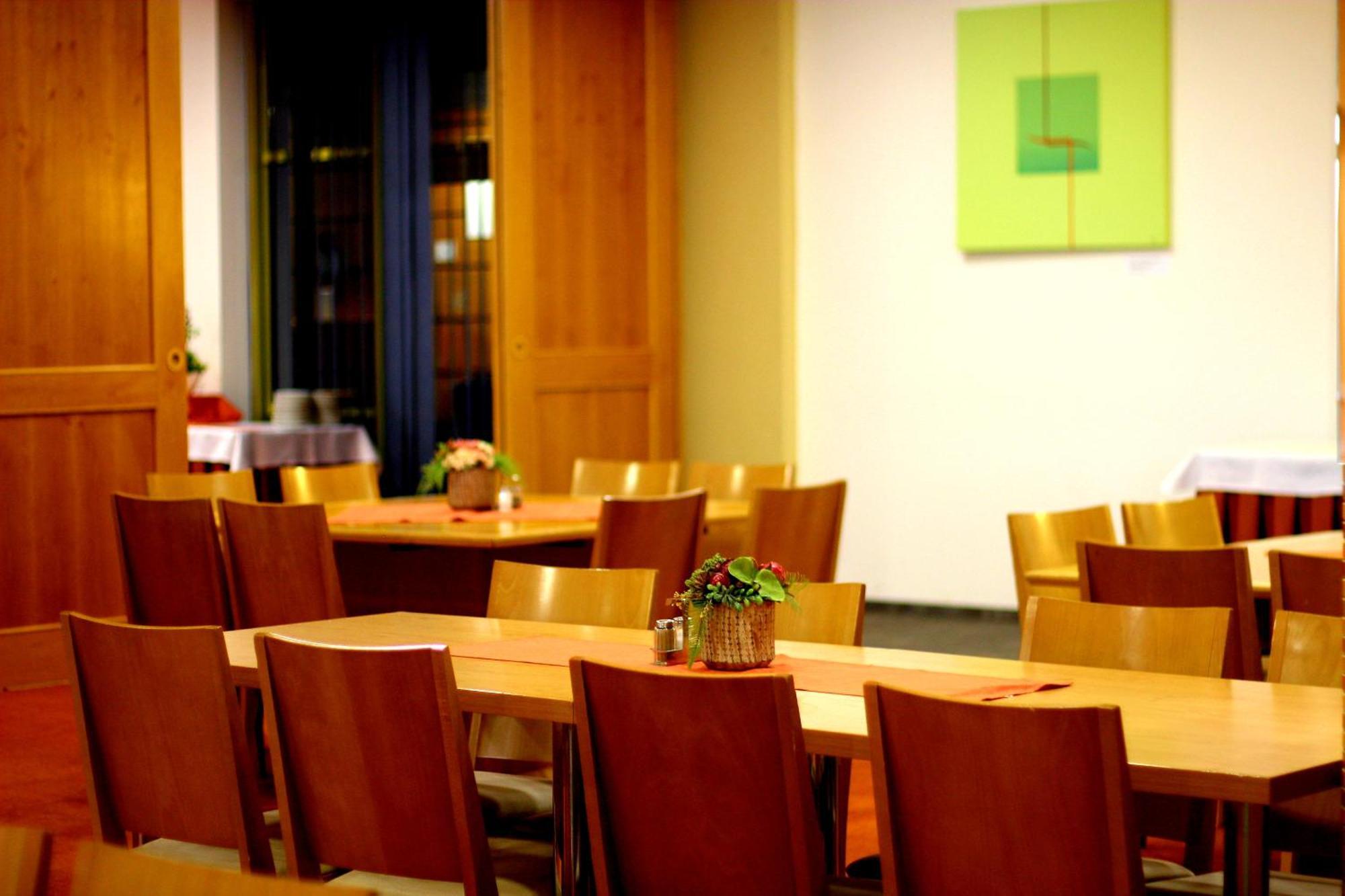 Hotel Tennis Club Prostejov Luaran gambar