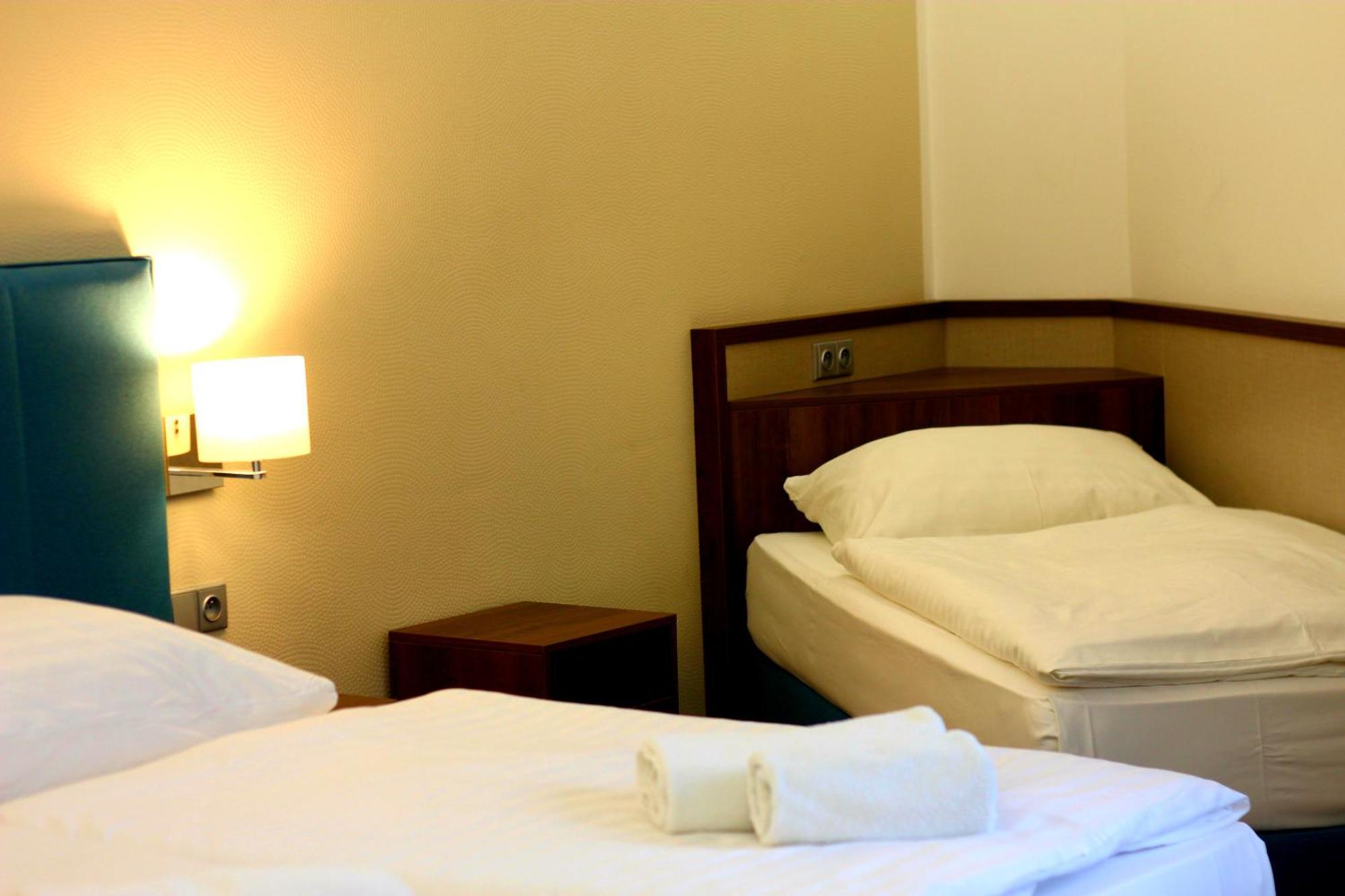 Hotel Tennis Club Prostejov Luaran gambar