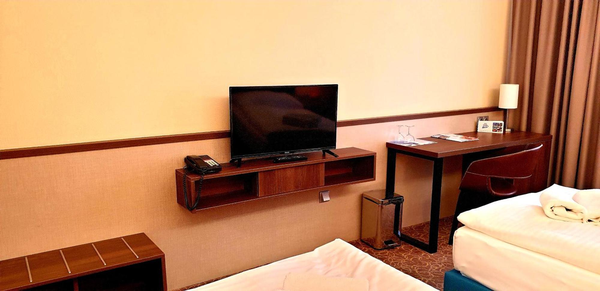 Hotel Tennis Club Prostejov Luaran gambar