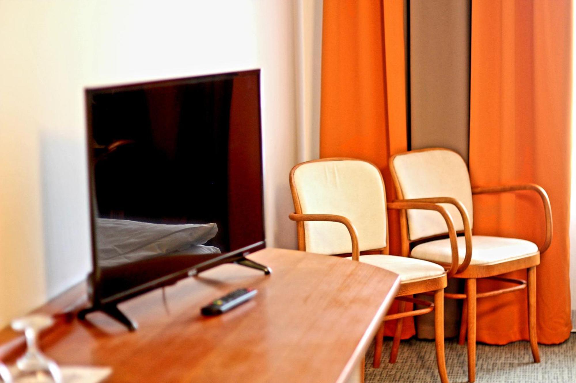 Hotel Tennis Club Prostejov Luaran gambar